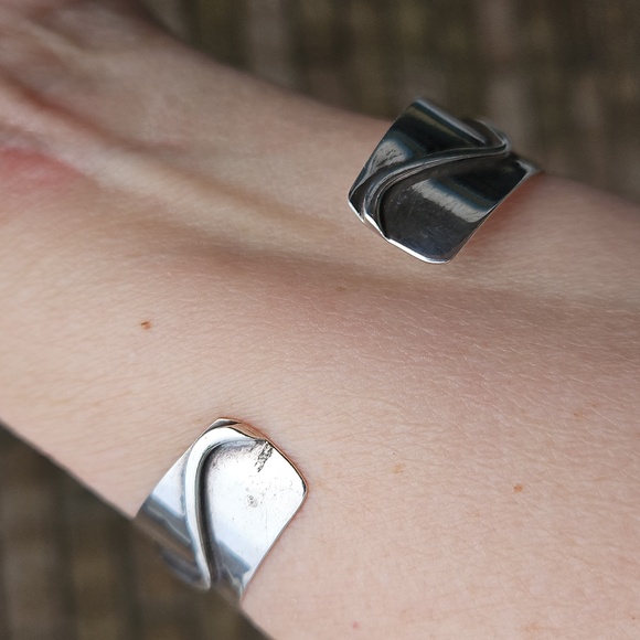 Sterling Silver Wave Cuff Bracelet - Picture 3 of 6